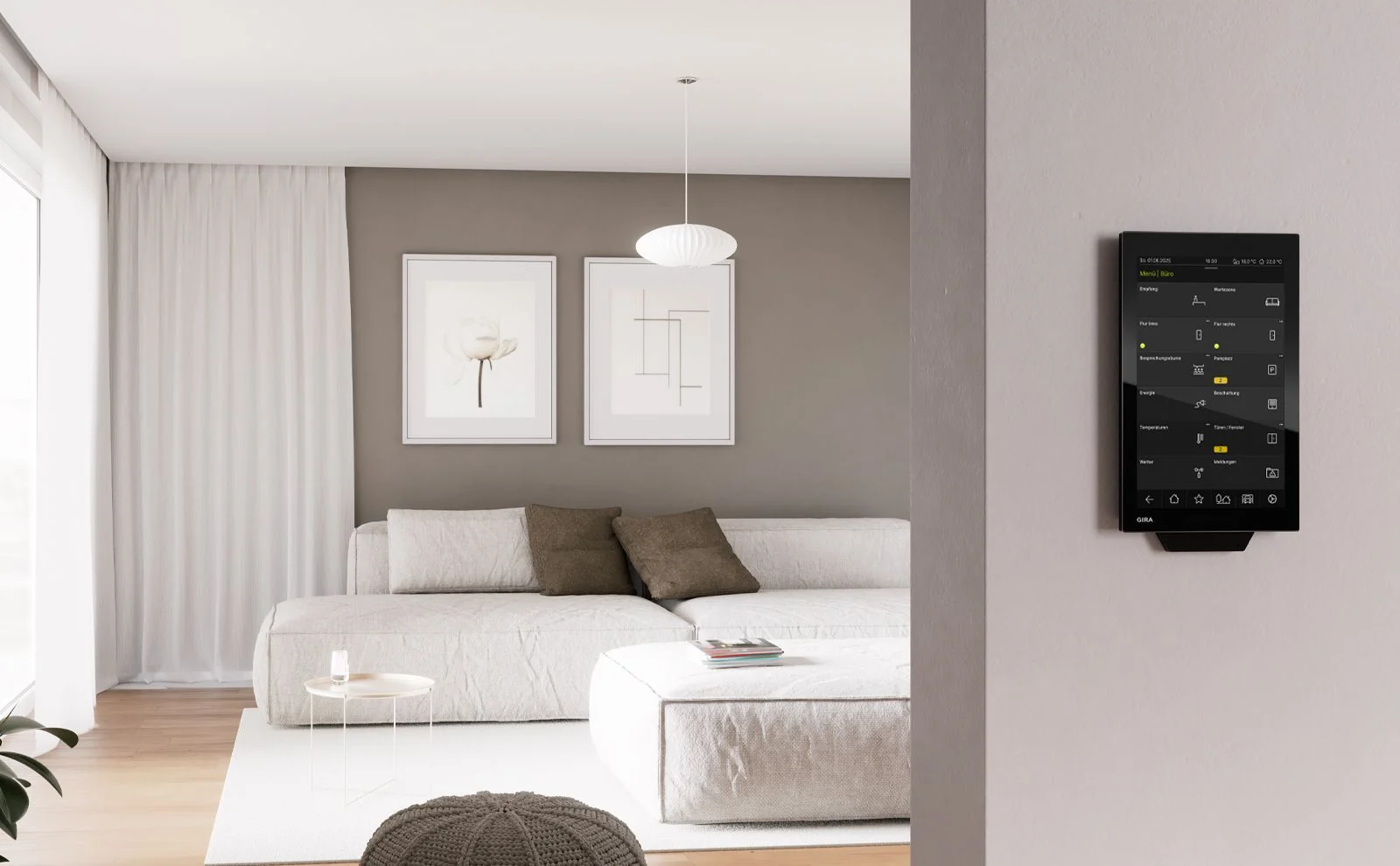Modernes Wohnambiente mit Gira Smart-Home-Bedienpanel